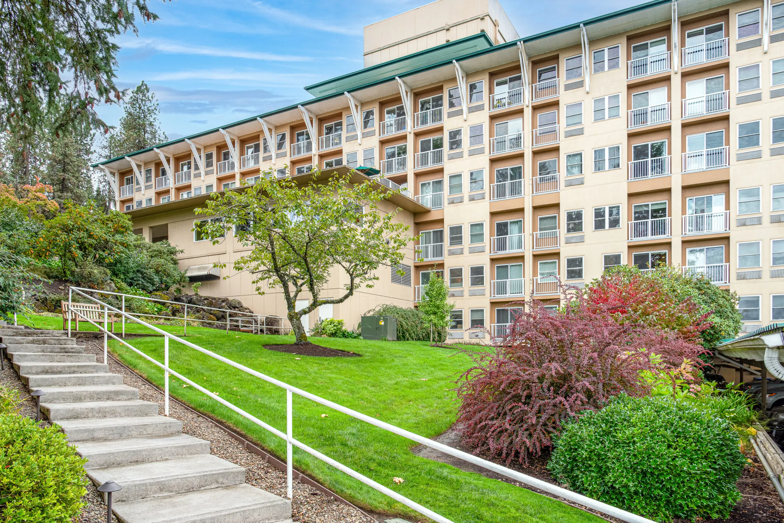 Cascade Manor outdoor view of a residence and stairs.